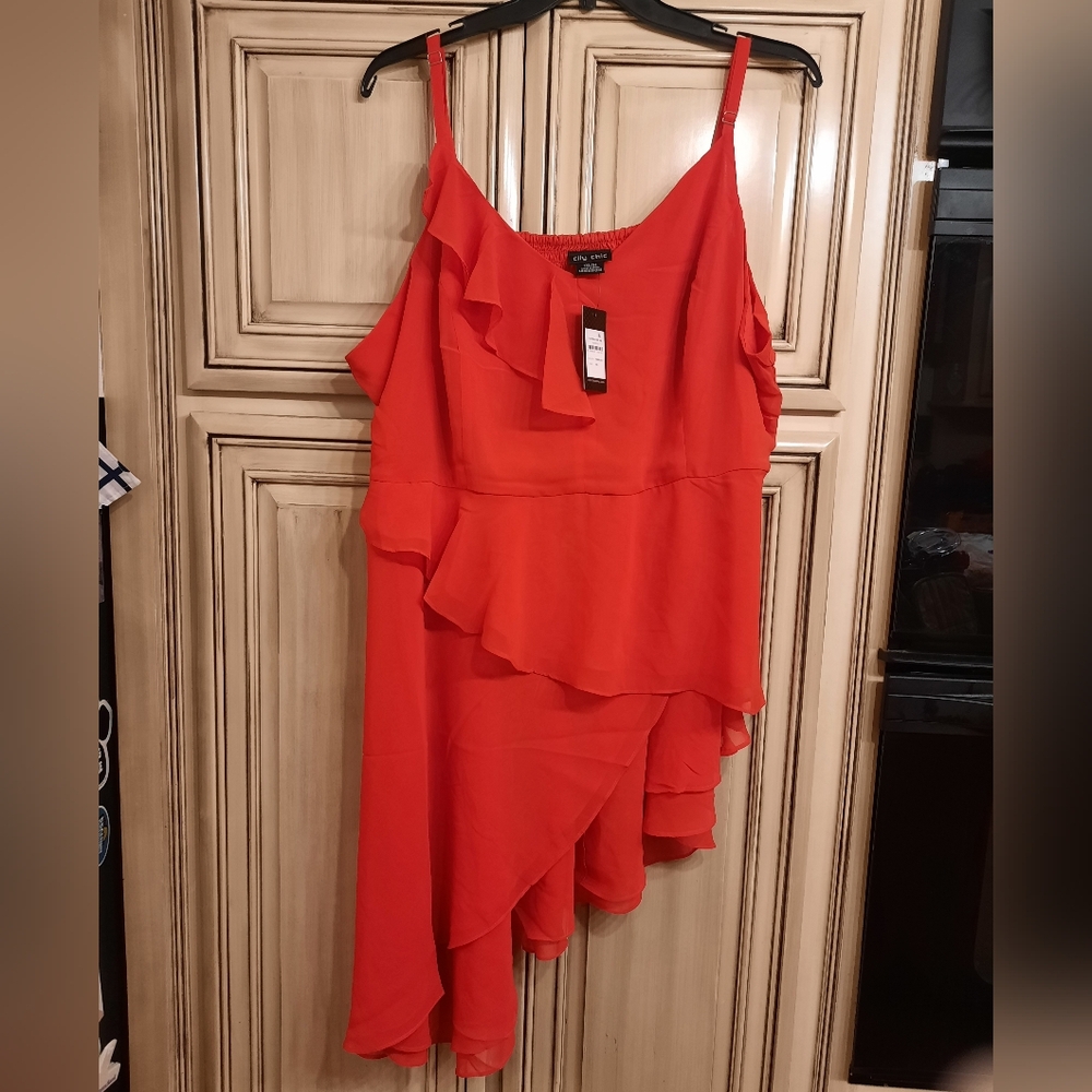 City Chic Red Ruffled Top/Dress -‎ NEW! Size 24